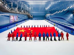 库尼亚：姆伯莫是个了不起的球员，能和他并肩作战很棒